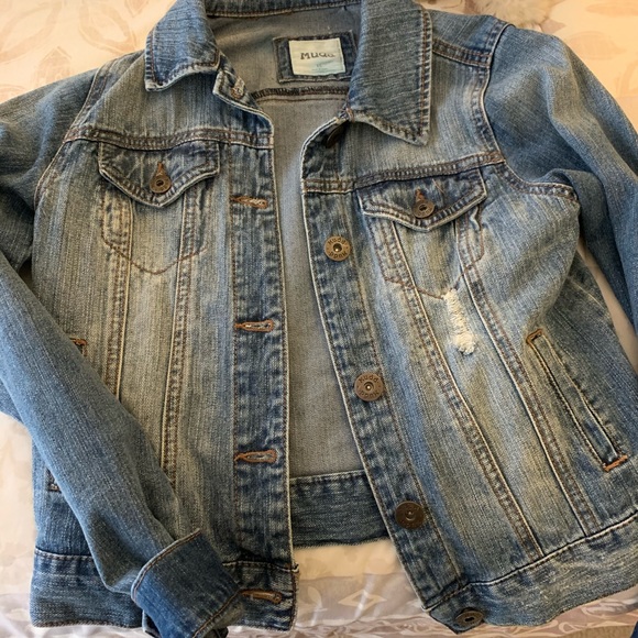 Jacket - Picture 1 of 2